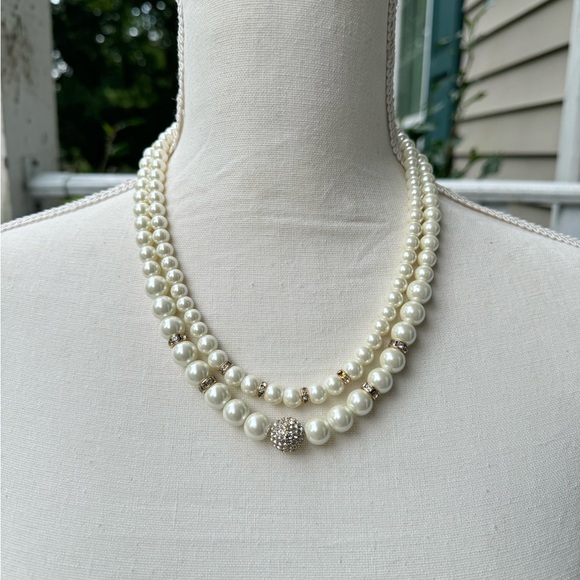 PEARL 2 LAYER STATEMENT NECKLACE - Picture 10 of 12